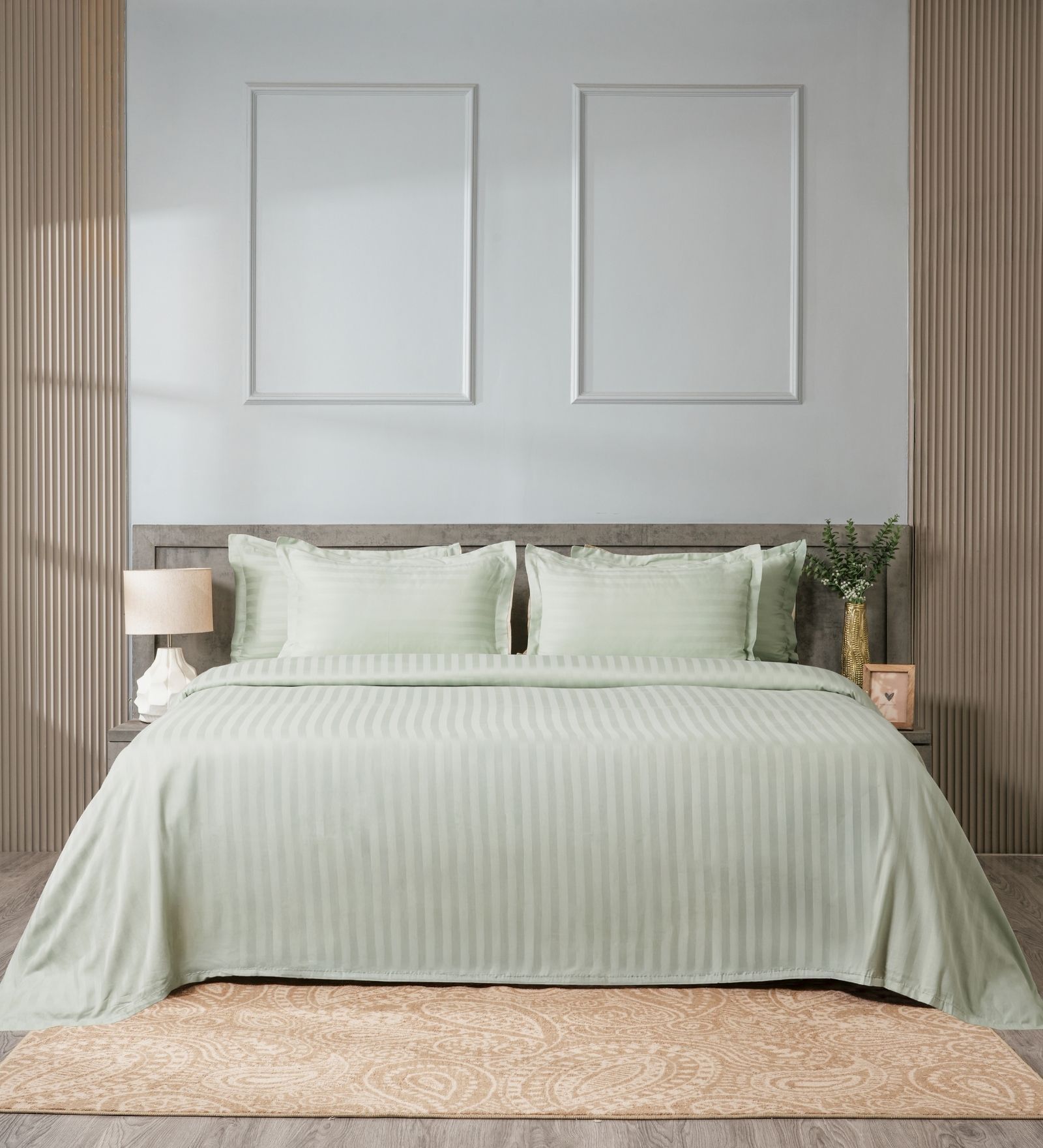 Green 300TC 100% Cotton Stripe Flat Super King Bedsheet with 2 Pillow Covers