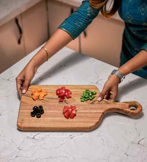 Minlet Acacia Wood Chopping Board