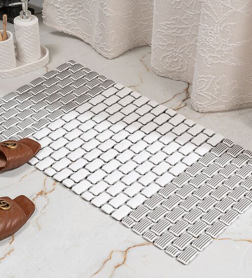 MistFlow White Anti-Slip Shower Mat 39 X 73 cm