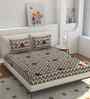 Microfiber Geometric Fitted Bedsheet with 2 Pillow Covers