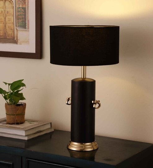 Zenith's Handle Table Lamp Black