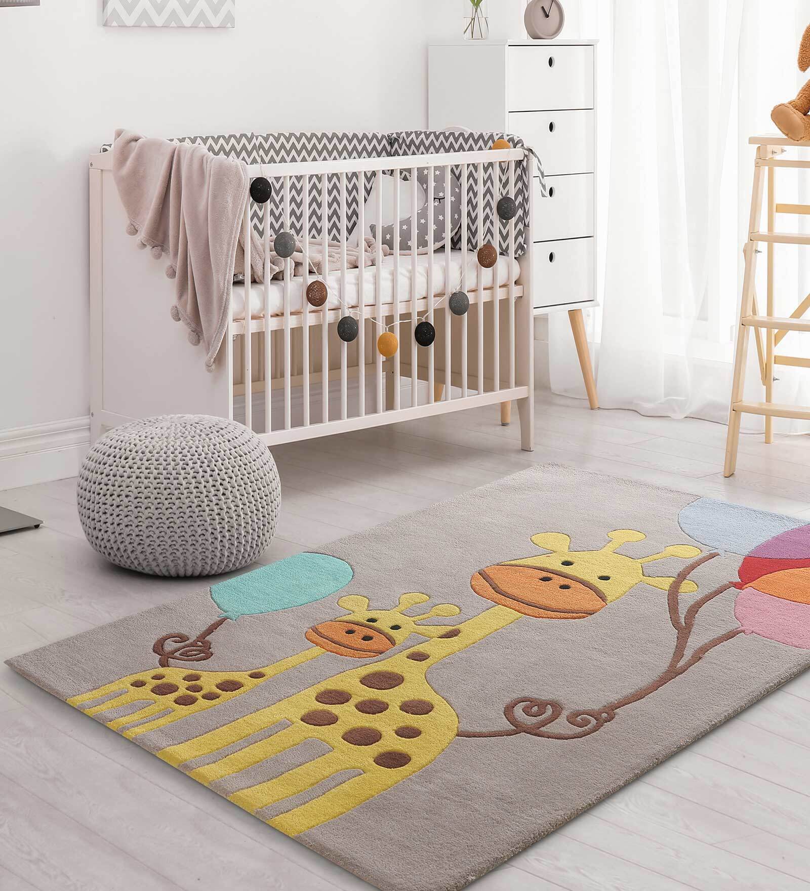 Moby Giraffe 4X6 Feet Carpet