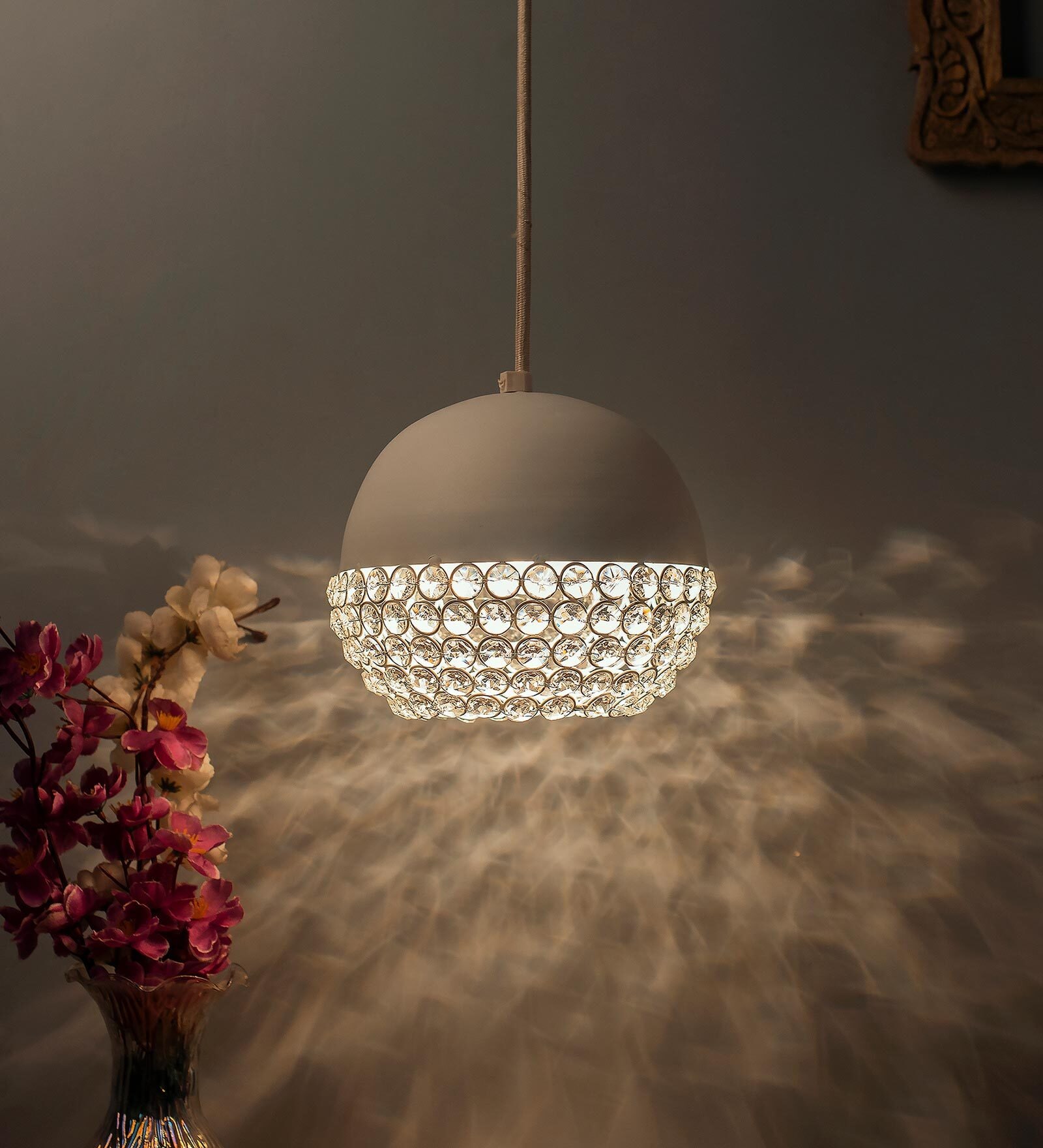 Modena White Metal Hanging Light
