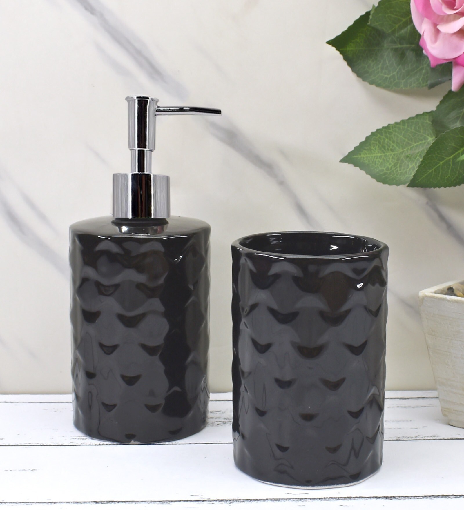 Buy Modern Black Ceramic Set of 2 Bath Accessories Set by Kookee at 20