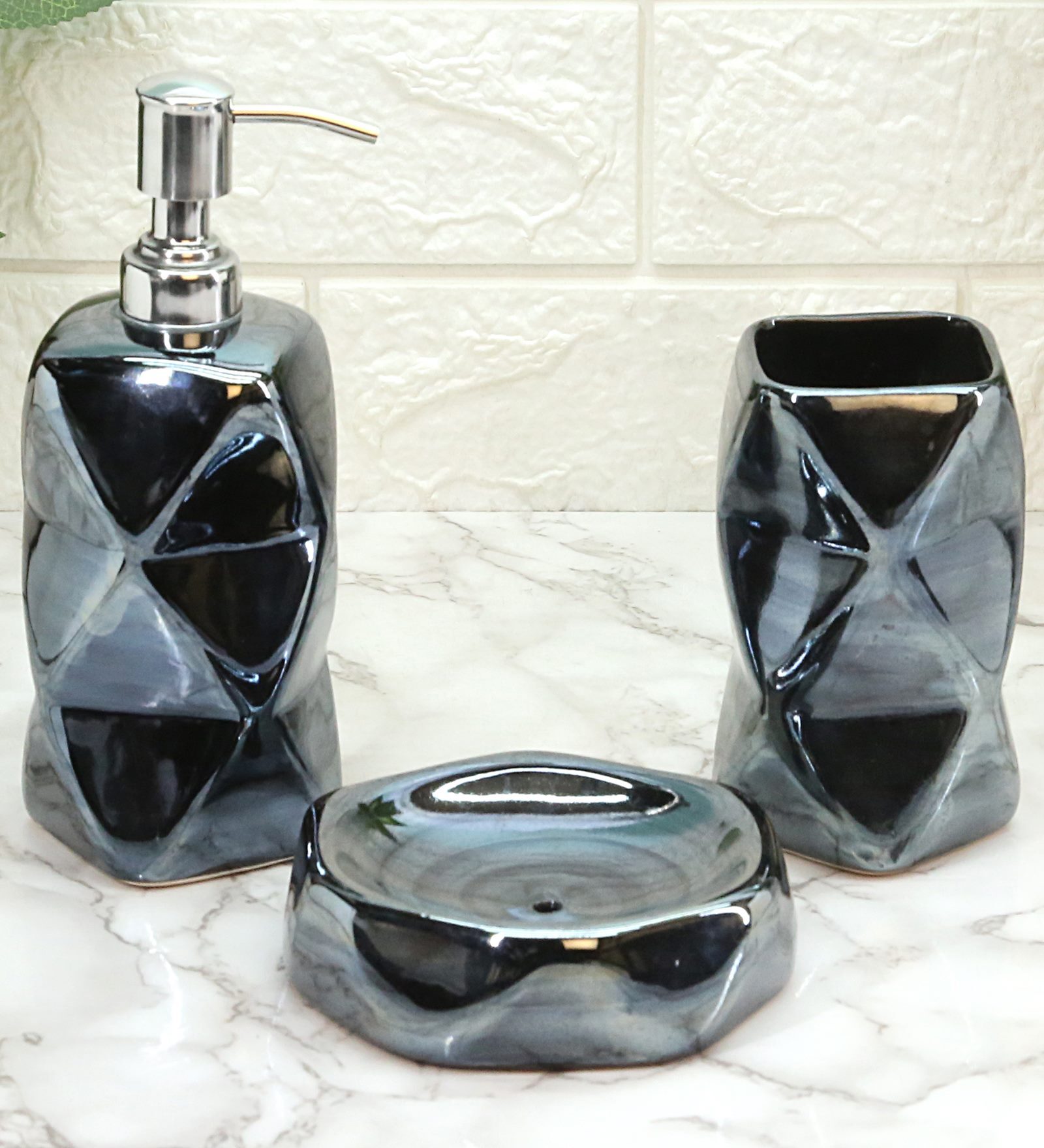 Buy Modern Black Ceramic Set of 3 Bath Accessories Set by Kookee at 20% ...