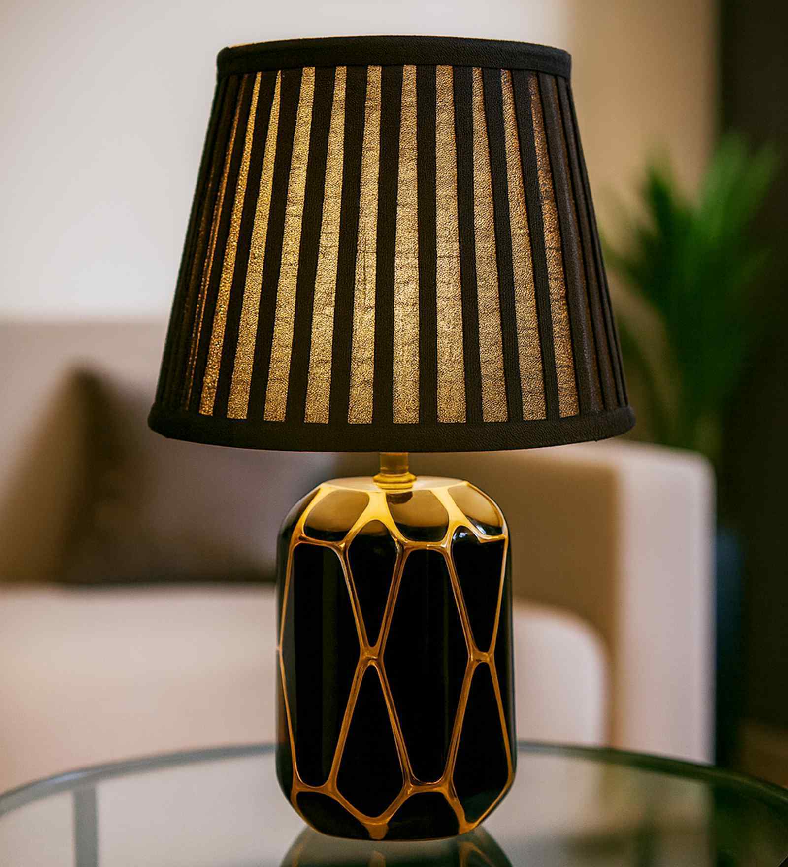 Modern Ceramic Base Bedside Table Lamp