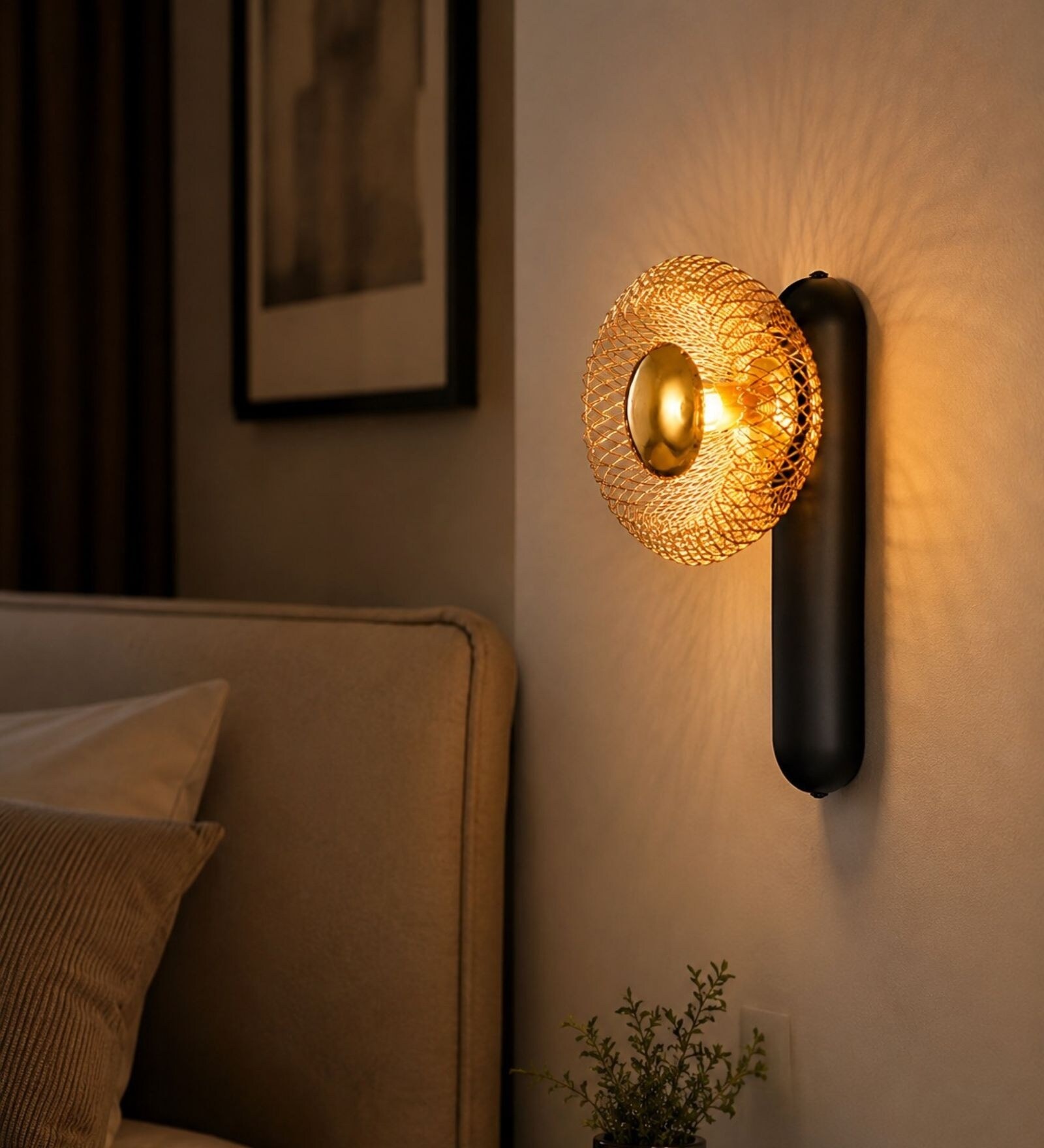Modern Gold Mesh Wall Sconce
