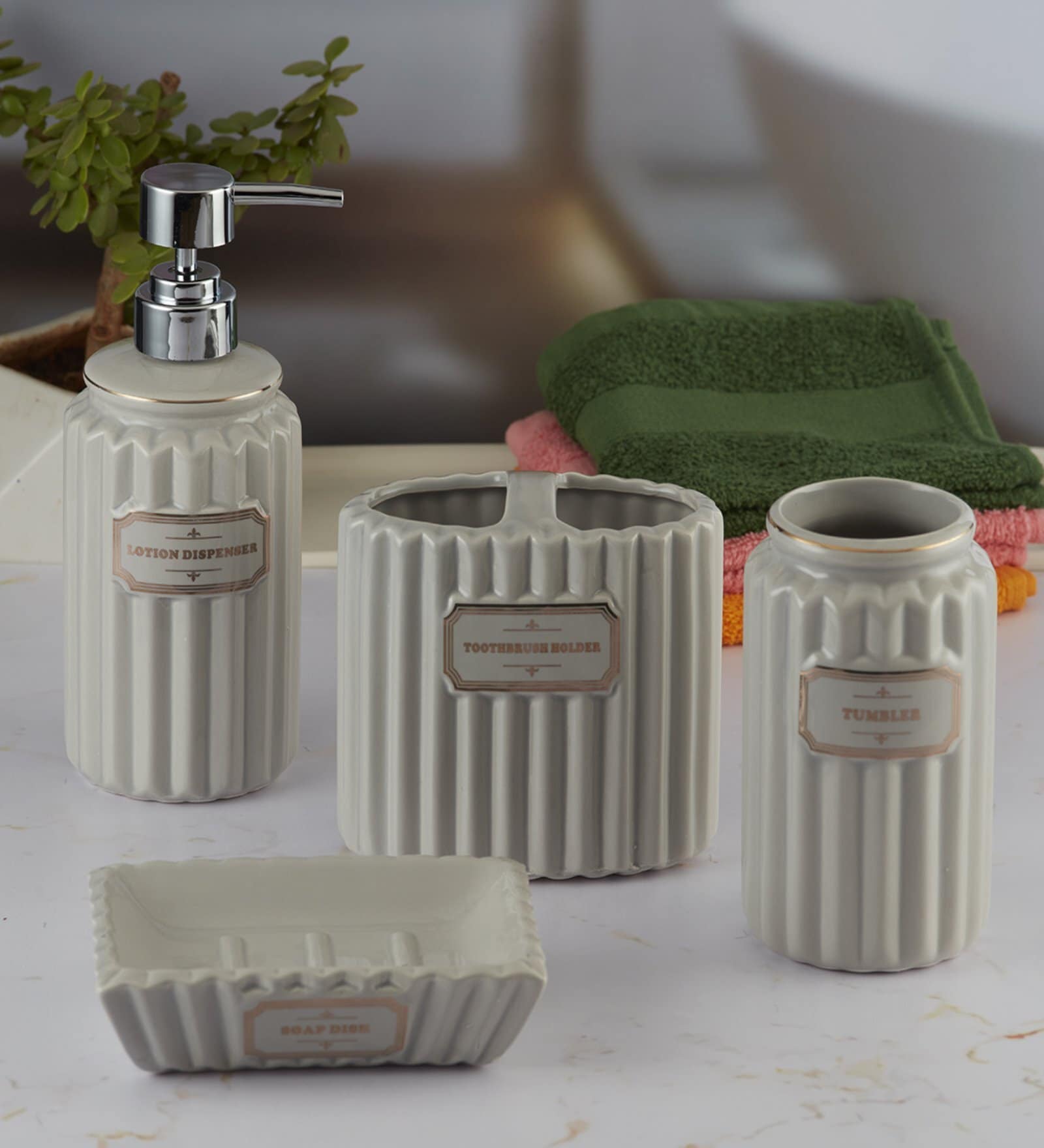 Modern Grey Ceramic Set of 4 Bath Accessories Set 