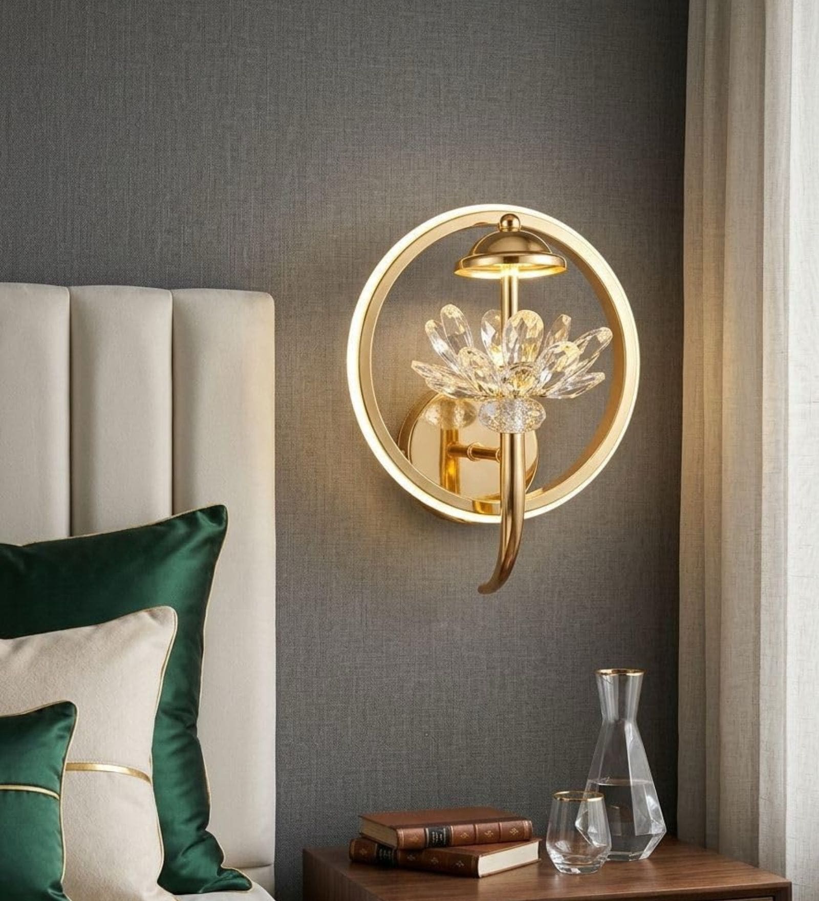 Modern Minimalist LED Wall Light   Gold Finish