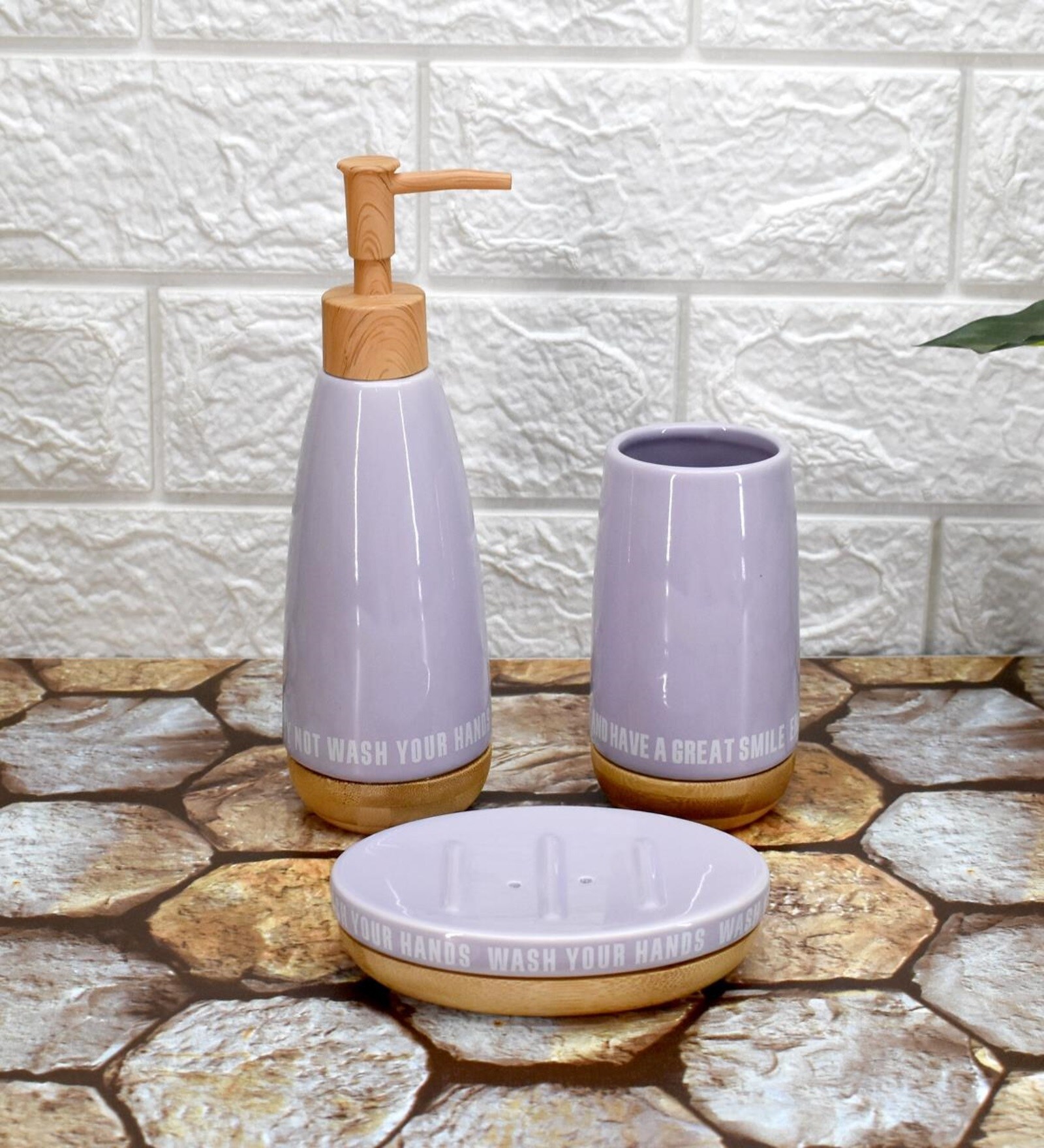 Modern Purple Ceramic Set of 3 Bath Accessories Set 