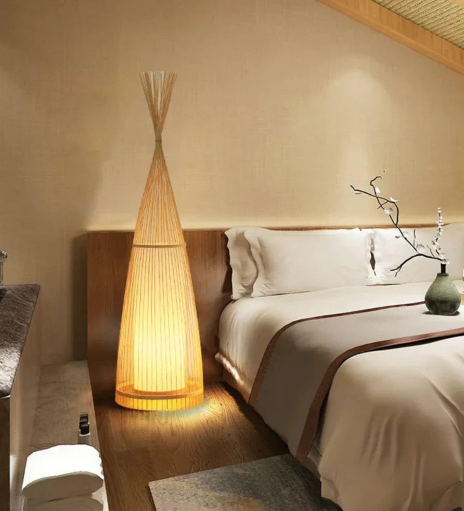 Modern Rattan Floor Lamp (Beige) Modern Rattan Floor Lamp (Beige)