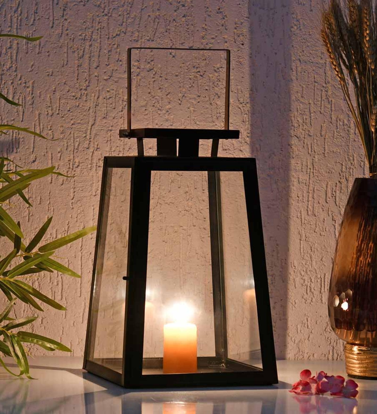 Modern Trapeze Small Size Black & Gold Iron Candle Stand