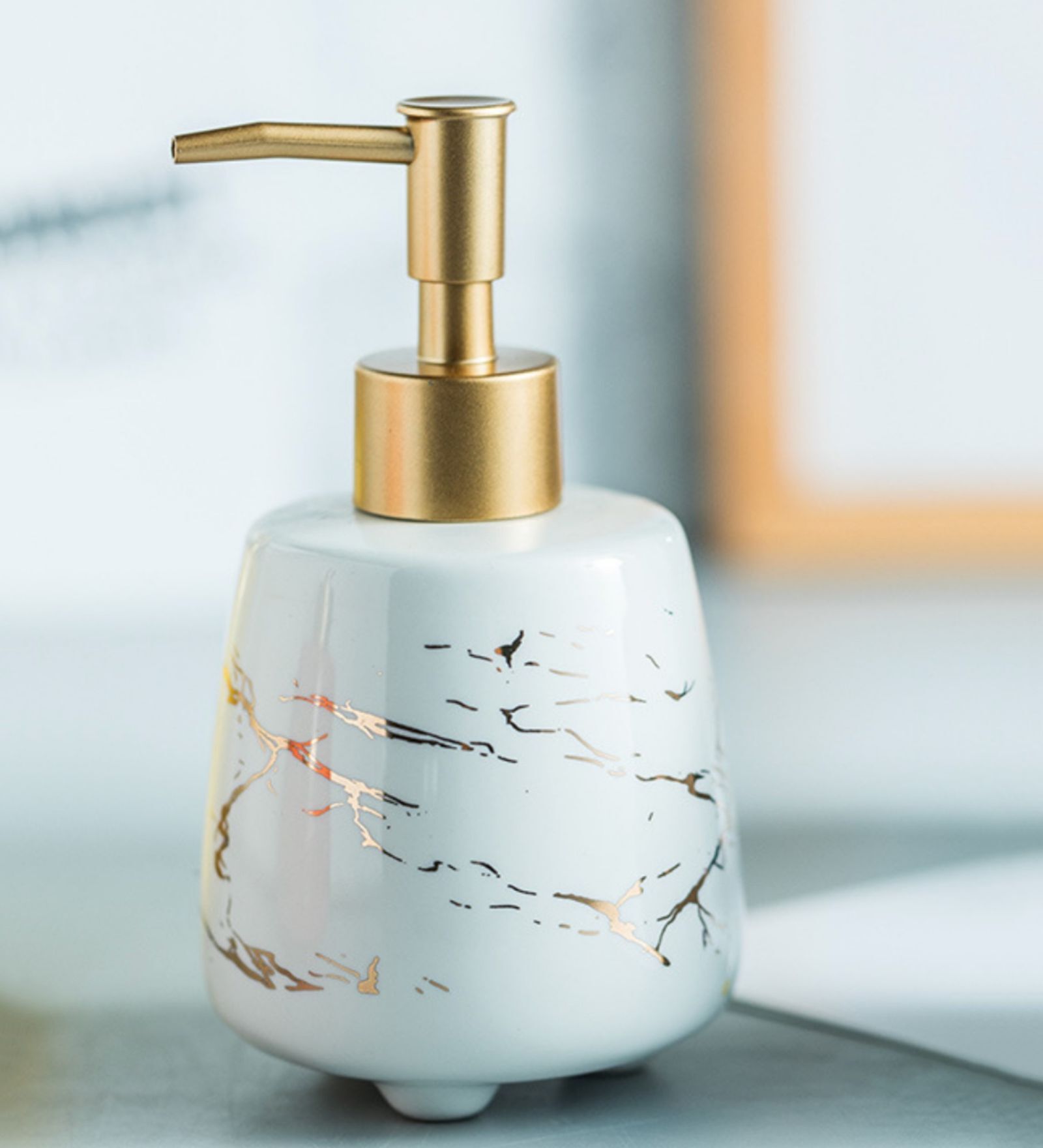 Modern White Shampoo Dispenser Bottle with Pump
