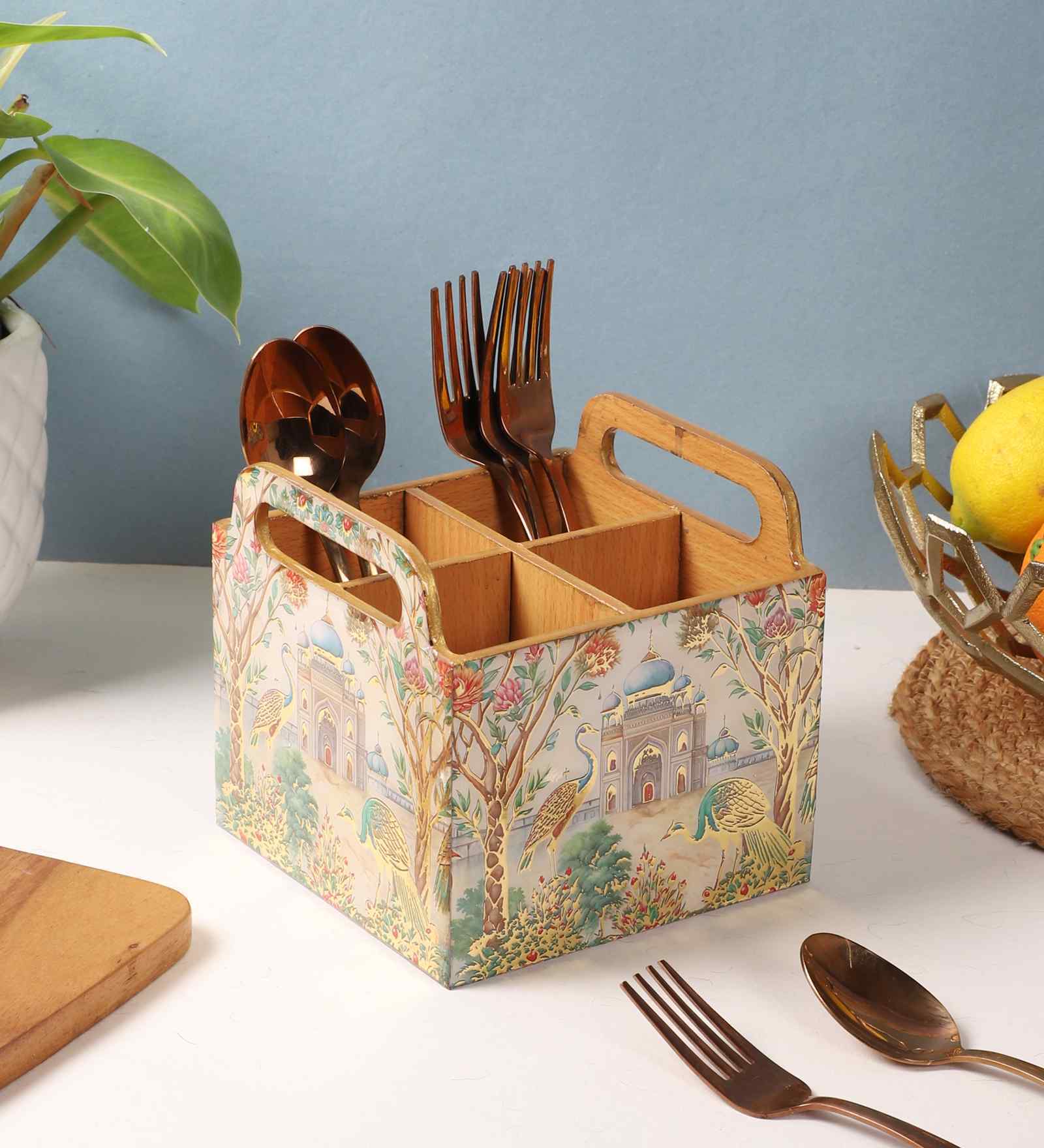 Monumental Charm Cutlery Box (1 Piece)