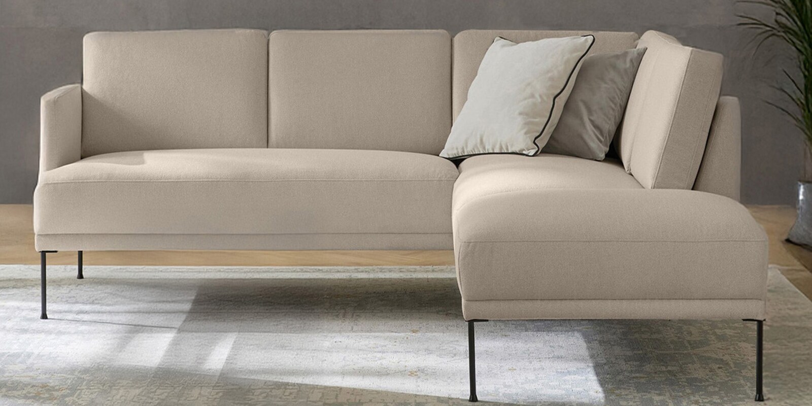 Modern Elegance Rhs Sectional Sofa ( 2+ Lounger ) In Beige Color