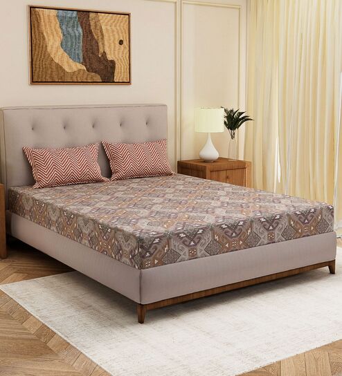 Grey Geometric 120 TC Cotton Double Size Bedsheet With 2 Pillow Covers