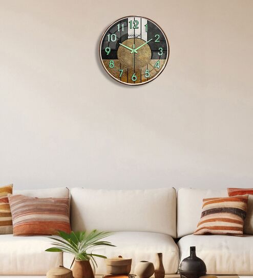 random Black Modern Wall Clock With 3D Radium Numbers (12.75 Inch)-picture-12