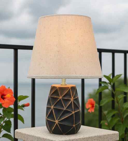 Modern Ceramic Base Bedside Table Lamp
