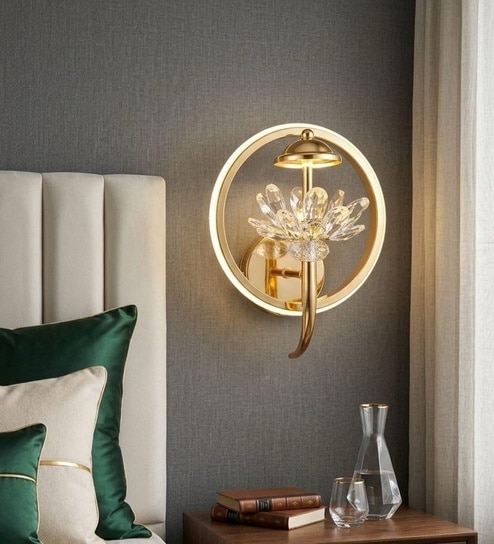 Modern Minimalist LED Wall Light   Gold Finish