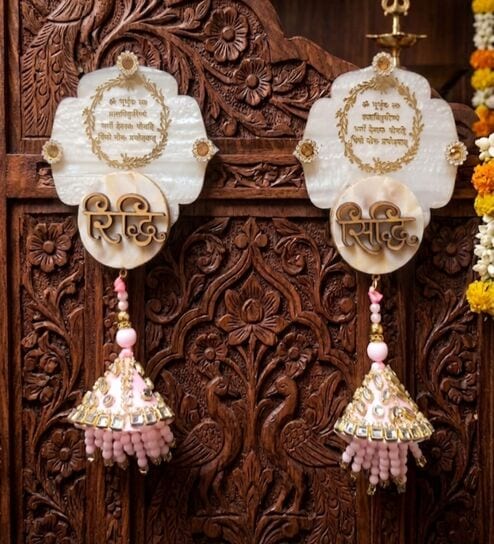 home arte Mother Of Pearl Gaytri Mantra Riddhi Siddhi Hangings With Pink Latkans-picture-2