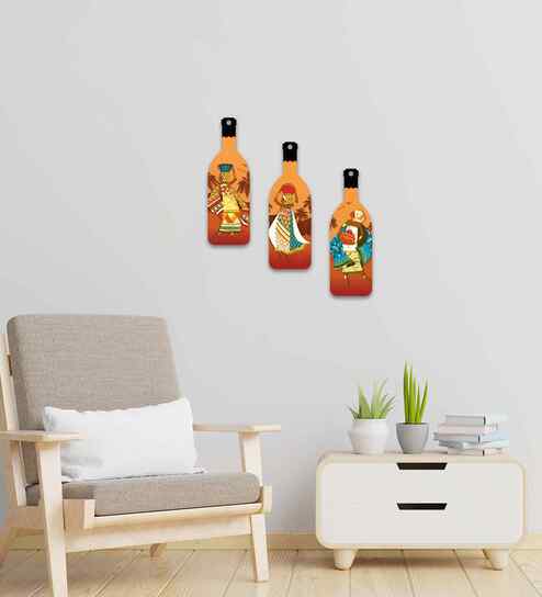 Set of 3  Bottle Shape Wooden Wall Hanging
