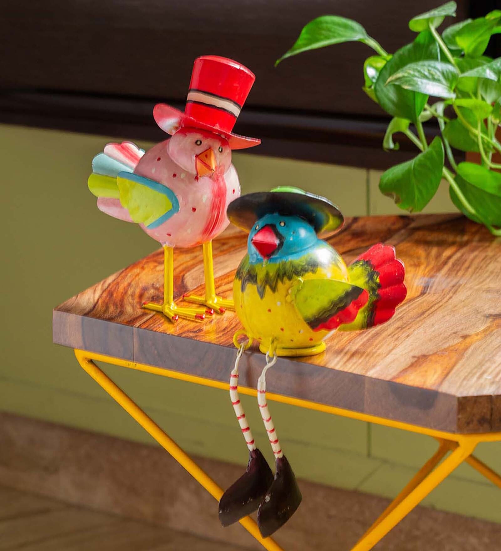 Mr. And Mrs. Sparrow Handpainteds In Metal (Set Of 2) Garden Figurine