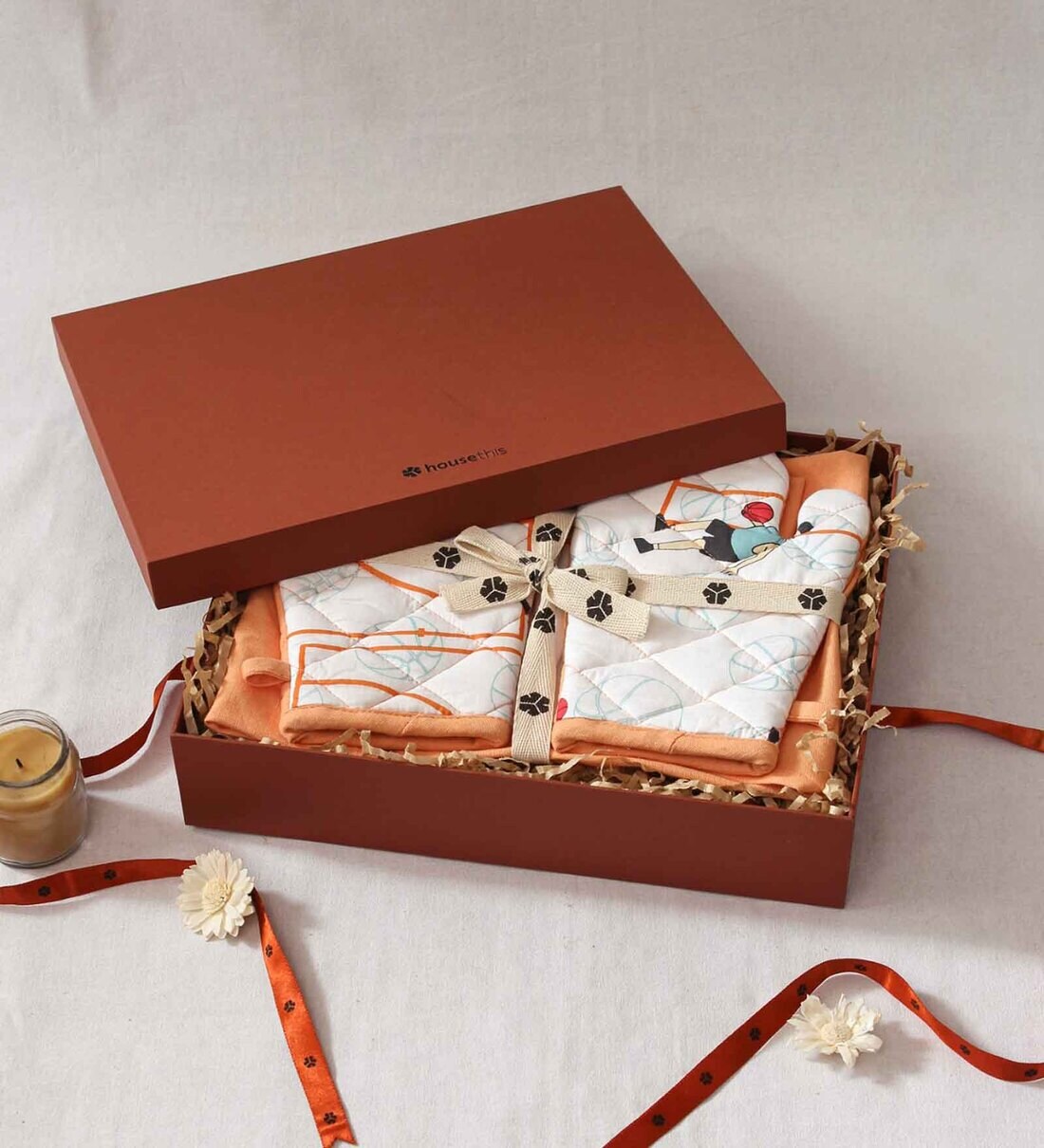 Buy Multicolor Abstract Cotton Kitchen Linen Set By House This Online Kitchen Linen Set