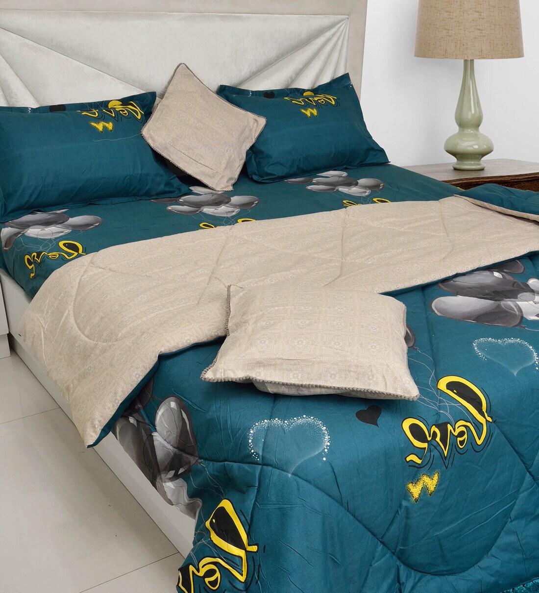 Buy Multicolour Cotton 200 GSM AC Room Quilted Bedding Set By Seoul