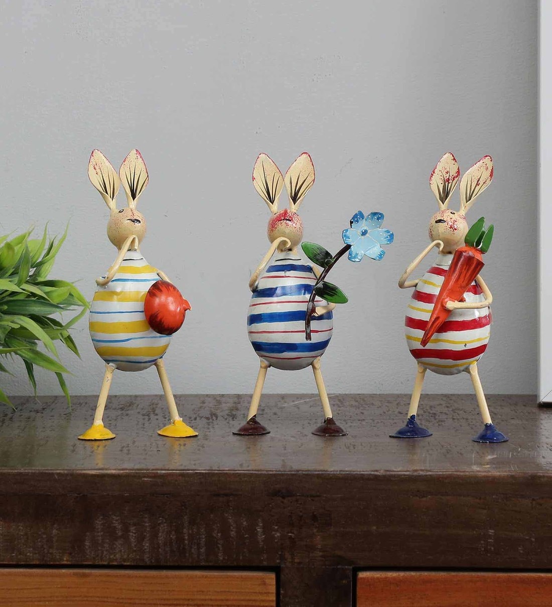 Buy Multicolour Iron Metal Painted Rabbit Big Egg Animal Figurine Set Of 3 By Craftpreneurs India Online Animal Figurines Animal Figurines Home Decor Pepperfry Product