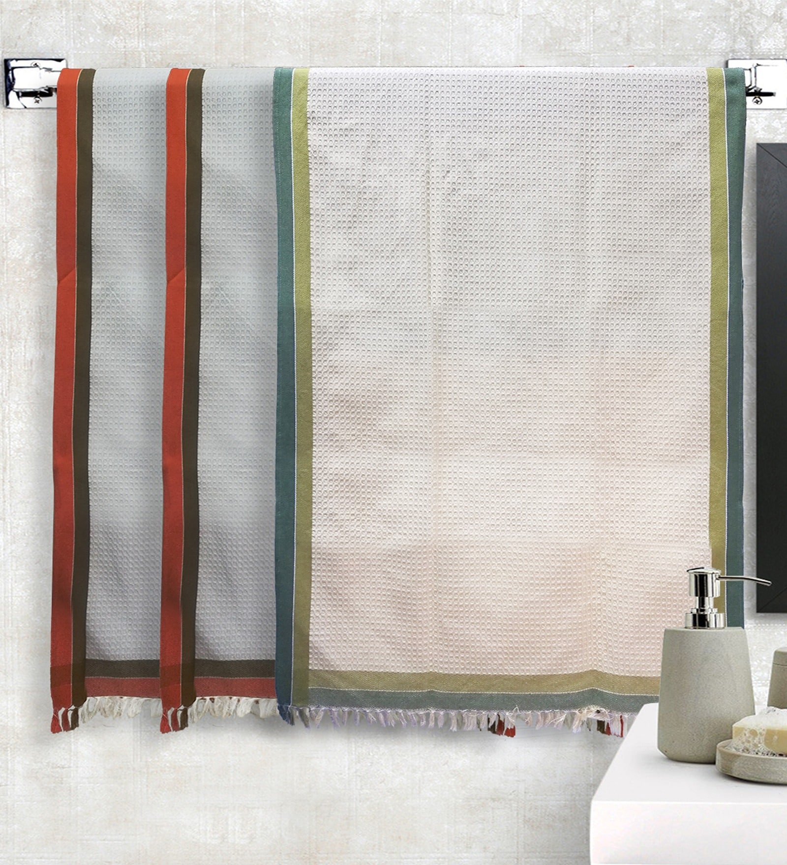 Multicolor 100% Cotton Solid 220 GSM Towels (set of 3)