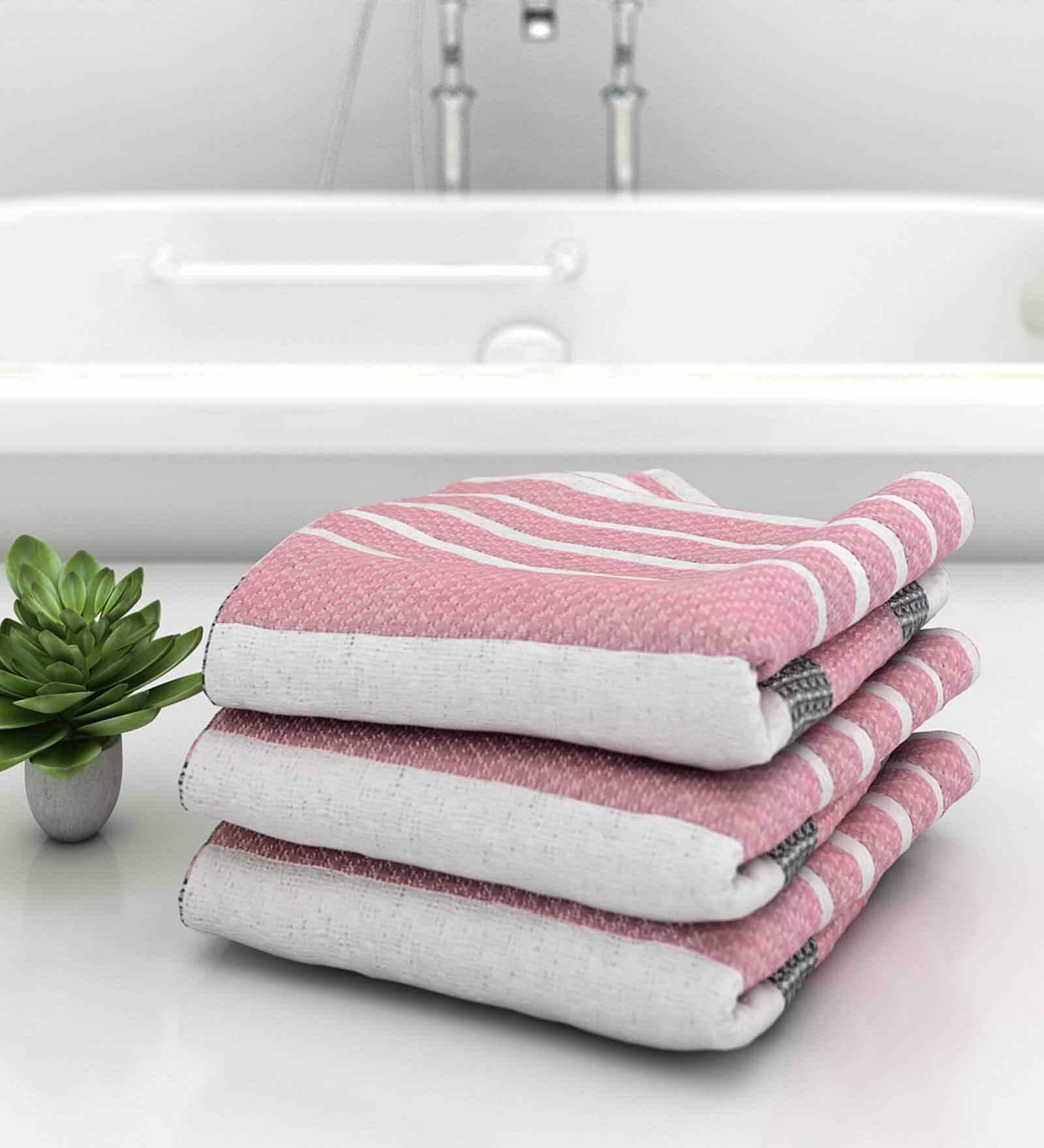 Pink Diamond Flower 210 GSM 100% Cotton Bath Towel (Set of 3)