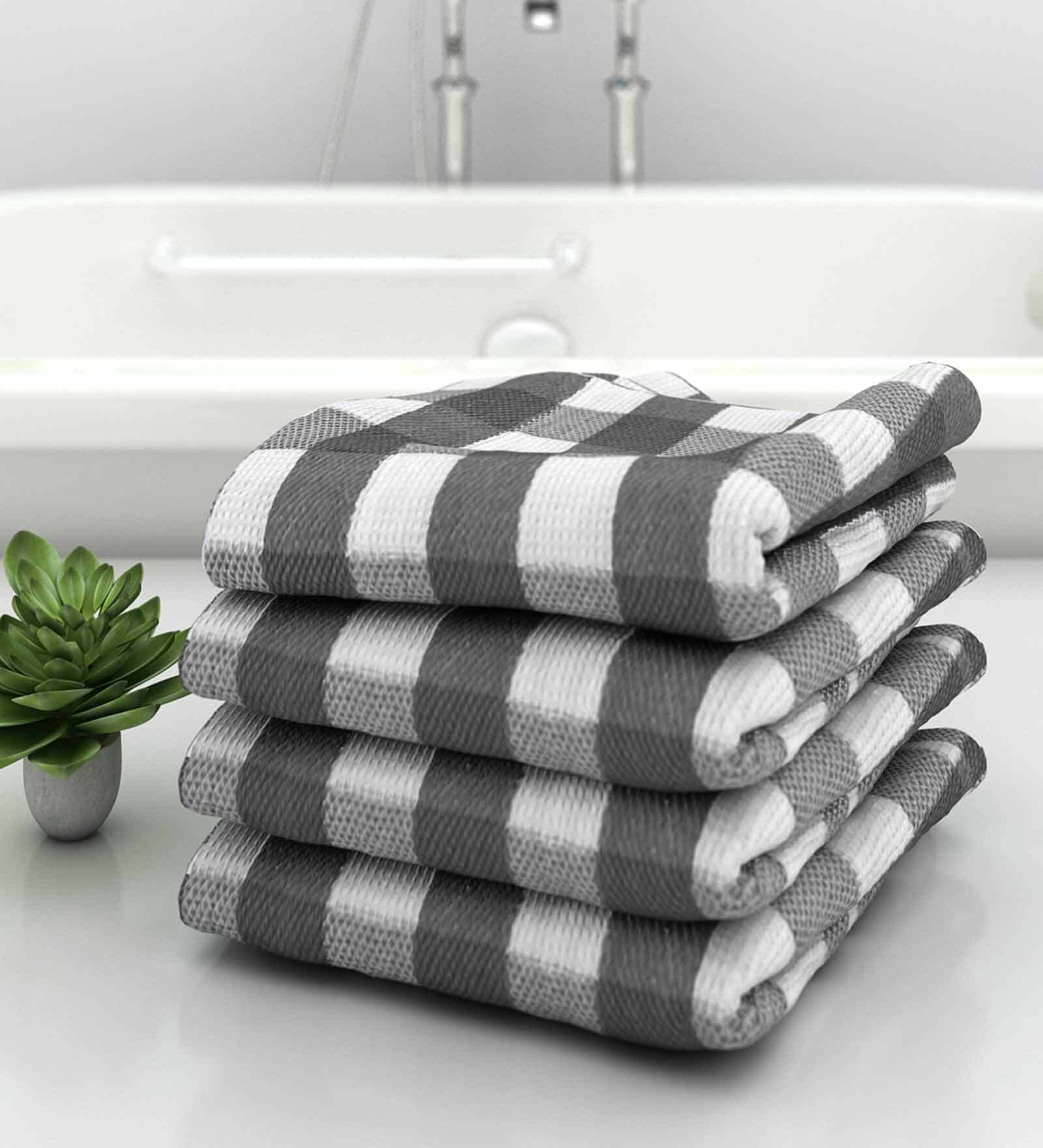 Grey Patterned 210 GSM Cotton Bath Towels (Set of 4)