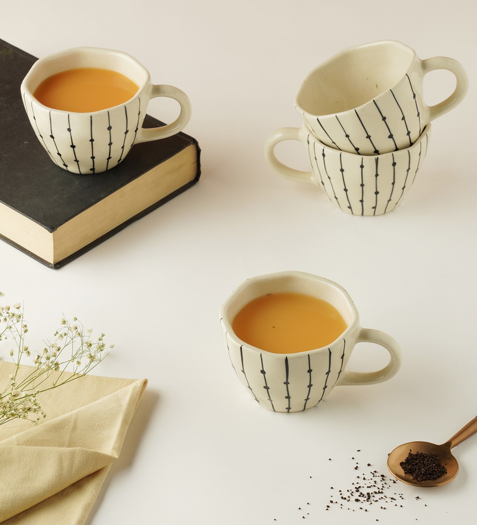Ardent 210ml White & Black Ceramic (Set of 4) Tea Cup