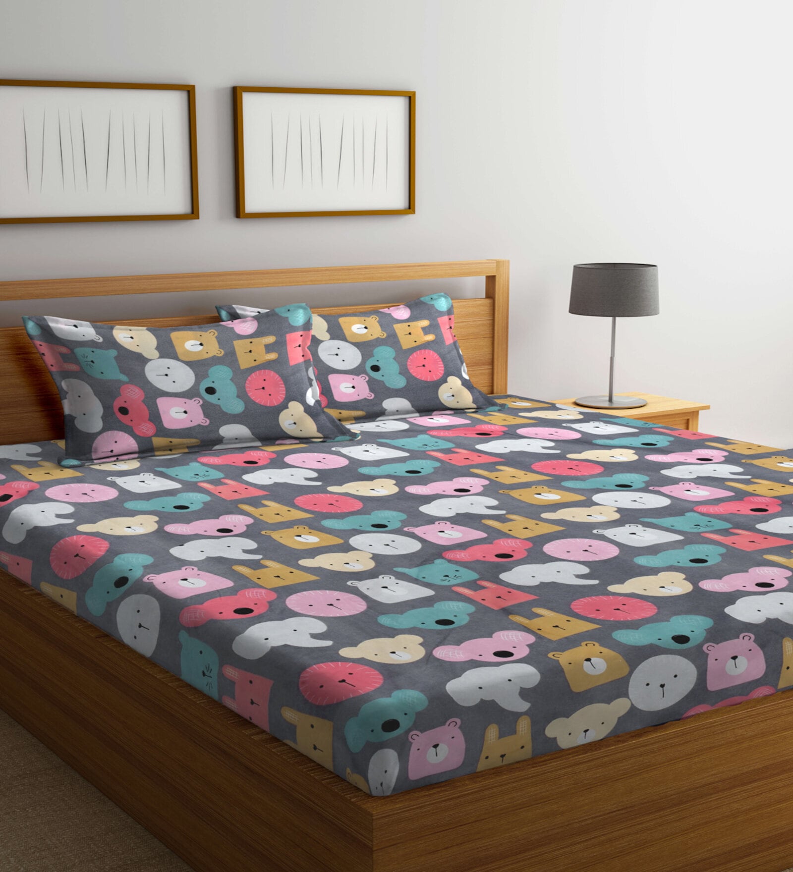 Multicolor Abstract 300 TC Cotton Blend  Double Bedsheet with 2 Pillow covers