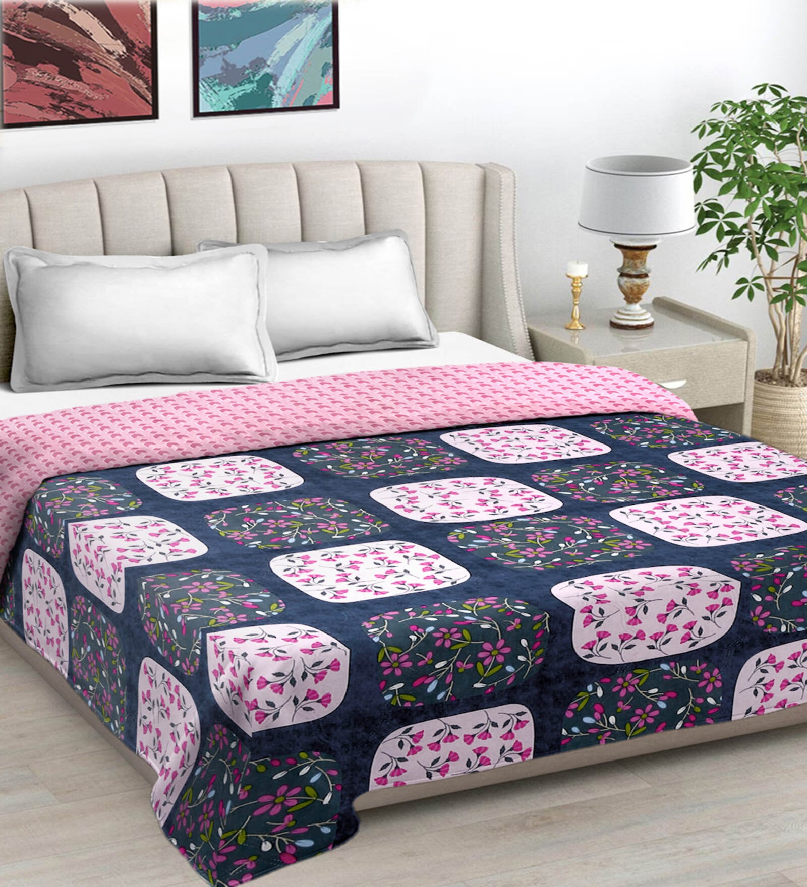 Multicolor Cotton Blend Geometric 350 GSM Double Bed Comforter
