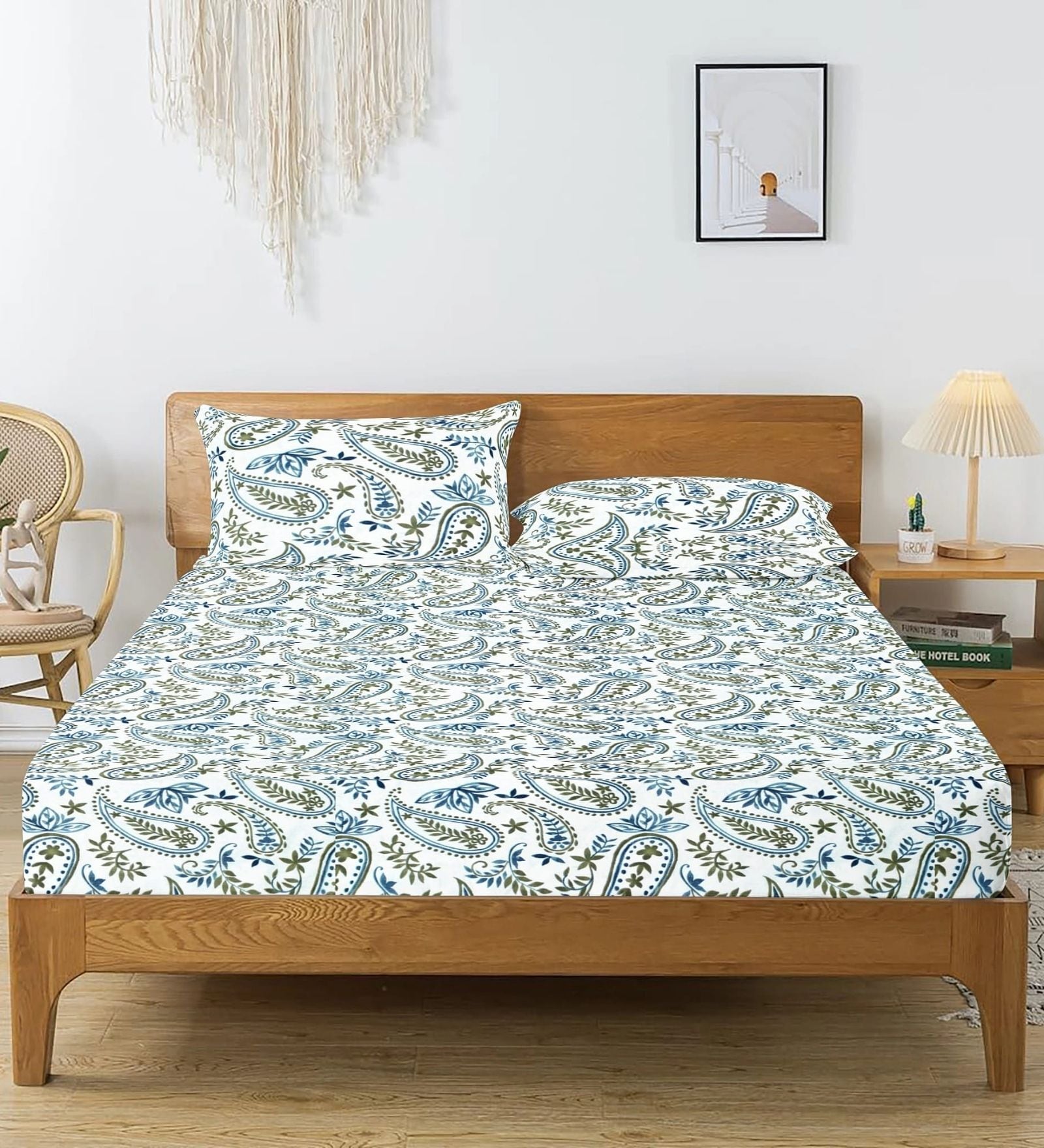 Multicolor Floral 144 TC Cotton King Fitted Bedsheet with 2 Pillow Covers