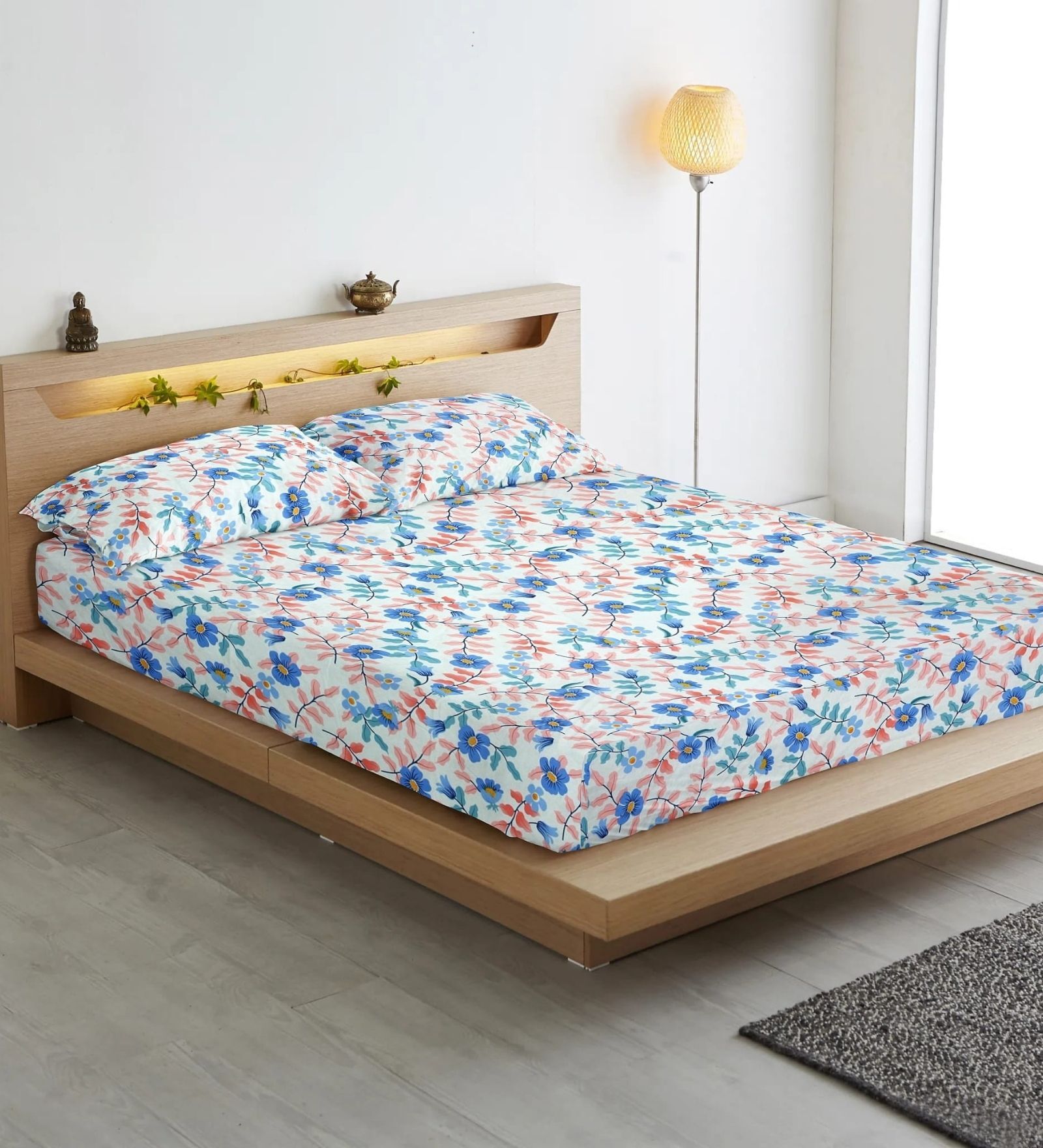 Multicolor Floral 210 TC Cotton Blend Fitted Bedsheet & 2 Pillow Covers