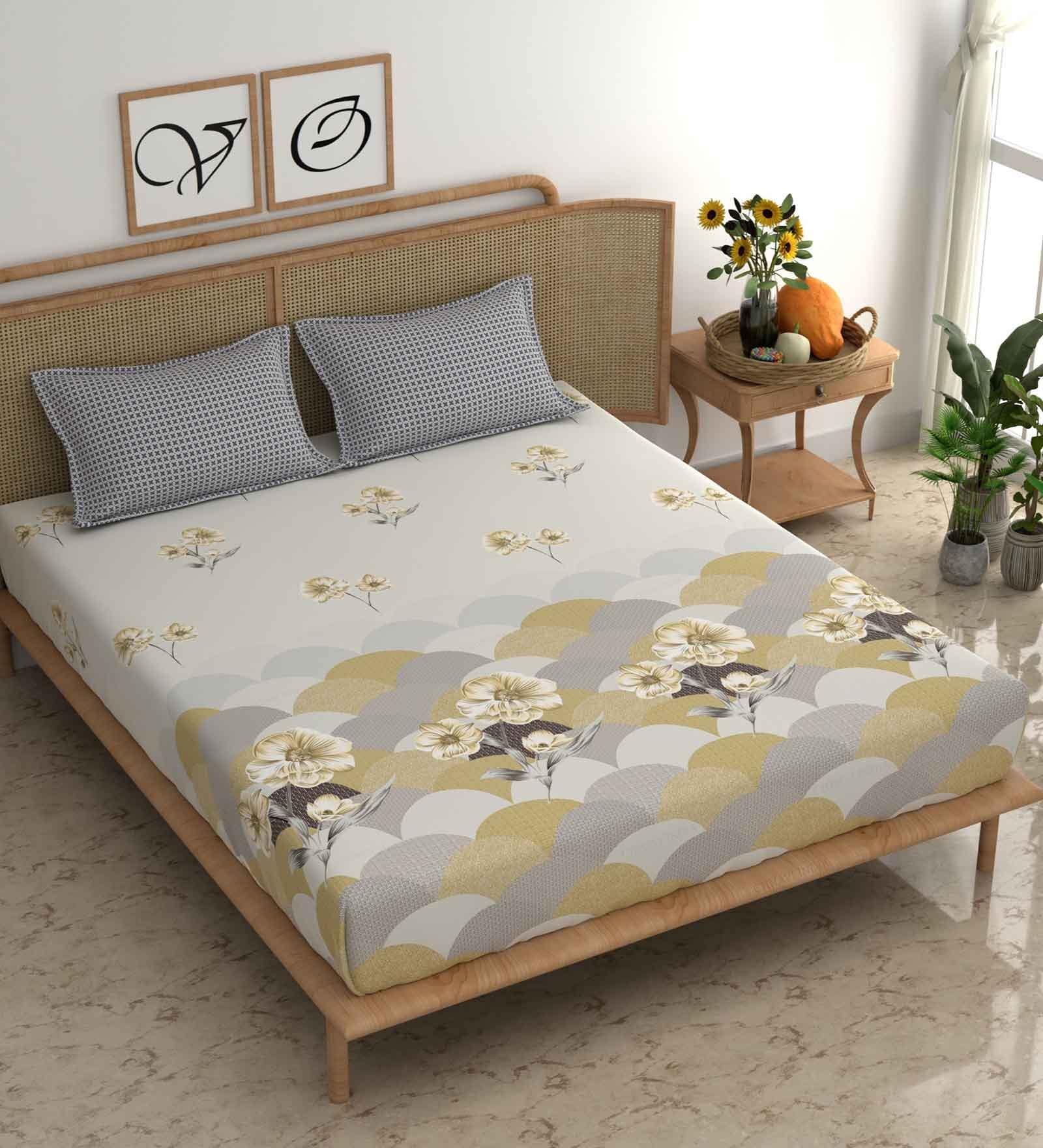 Multicolor Floral 210 TC Microfiber King Bedsheet With 2 Pillow Covers