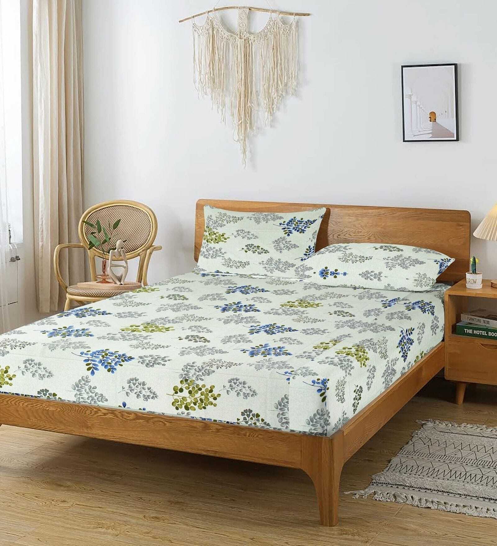 Multicolor Floral 250 TC Cotton King Fitted Bedsheet with 2 Pillow Covers