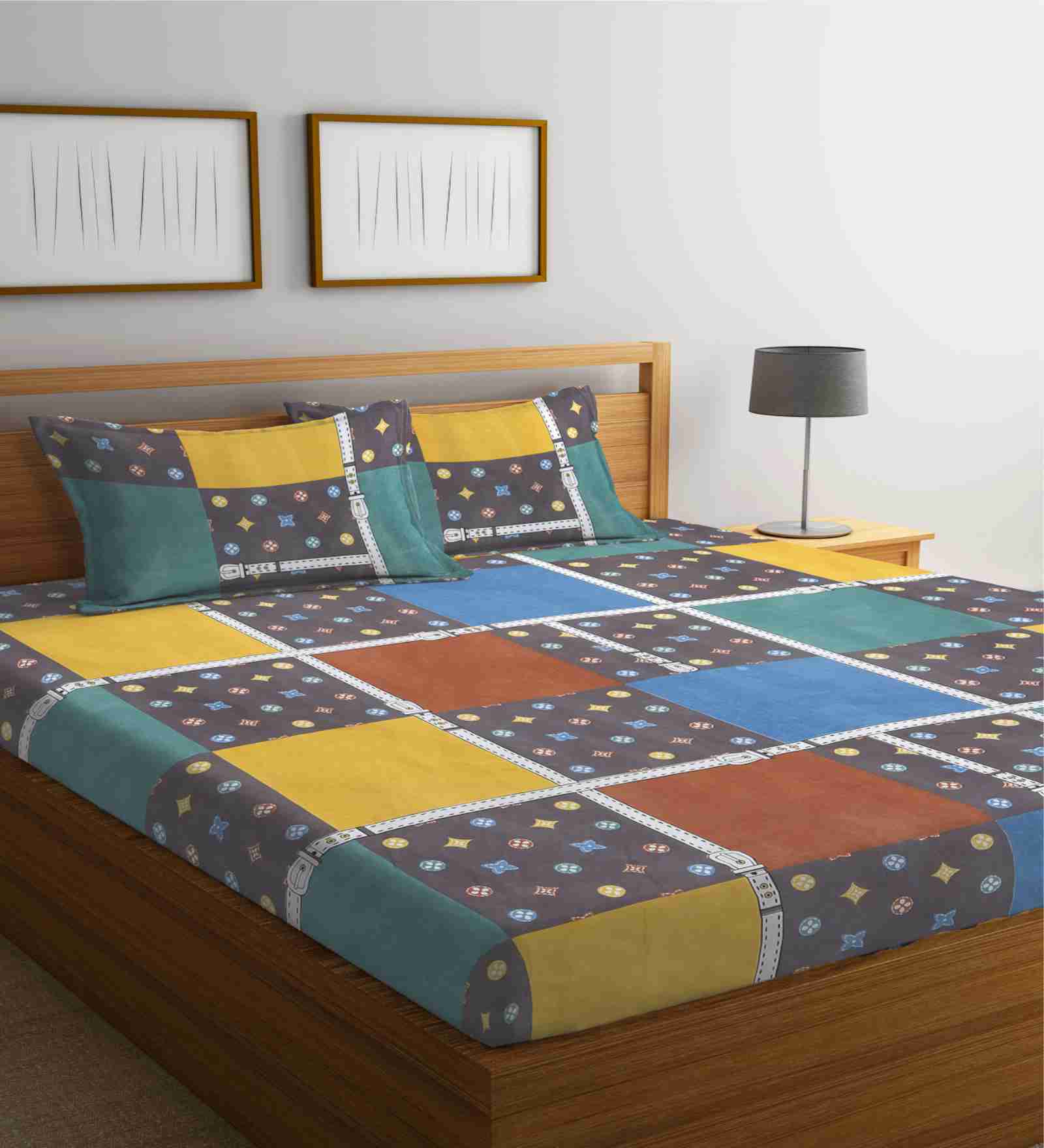 Multicolor Abstract 300 TC Cotton Blend King Sized Bed Sheets with 2 Pillow Covers
