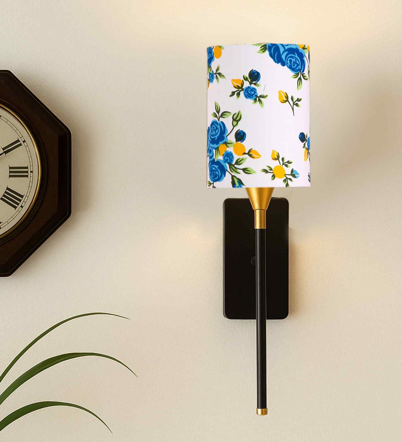 Multicolor Pattern Wall Lamp with Metal Mount   Artistic Home D cor Lighting