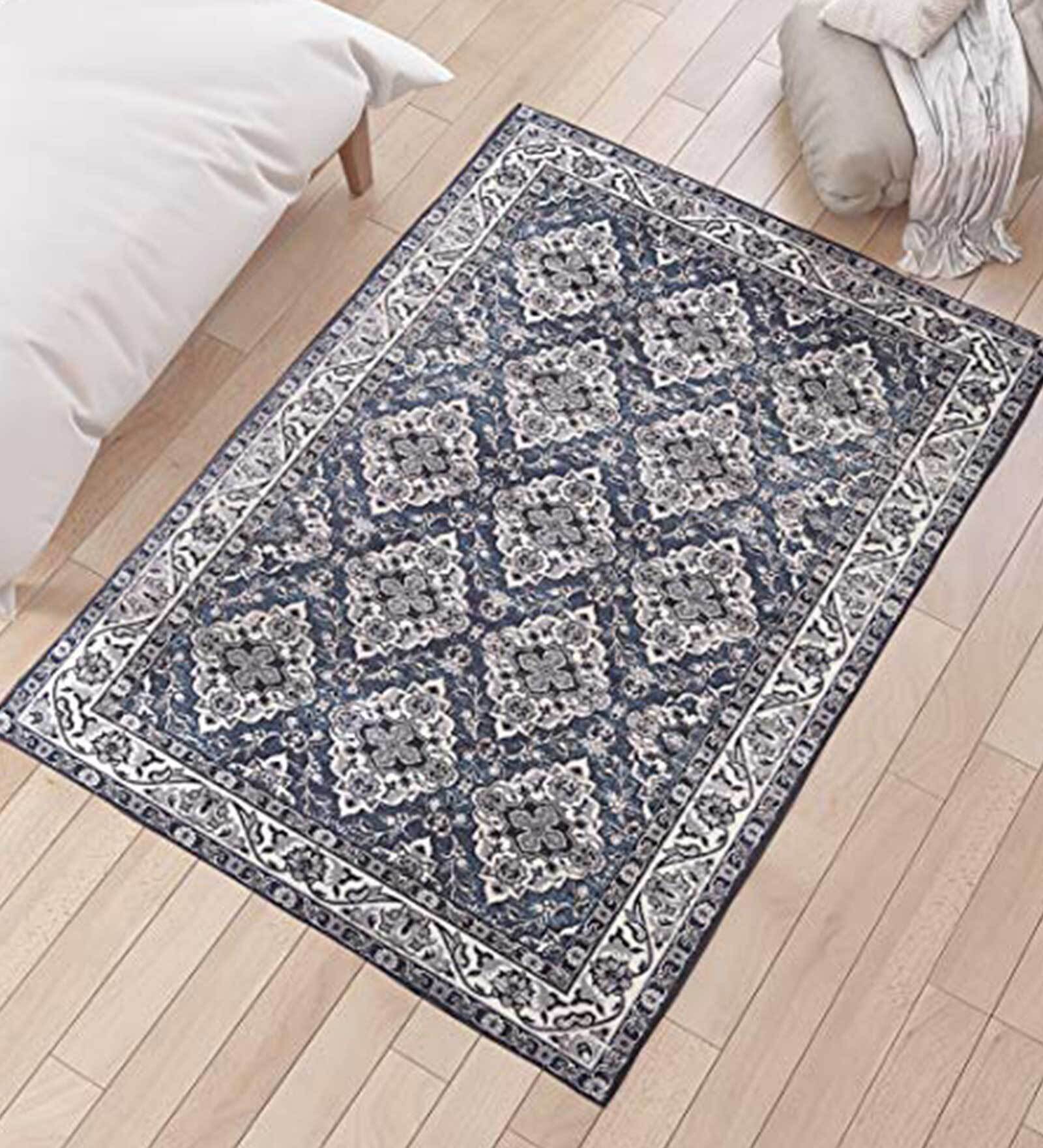 Grey Persian Polyester 4 ft x 6 ft Machine Made Carpet