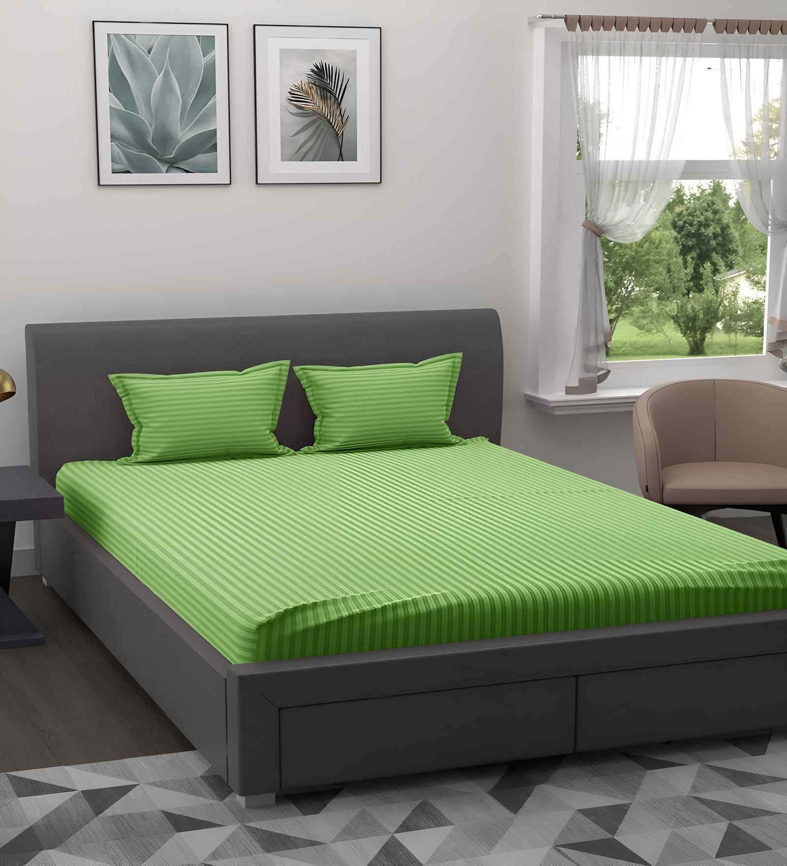 Green Solid 180 TC Cotton King Sized Bedsheet with 2 Pillow Covers