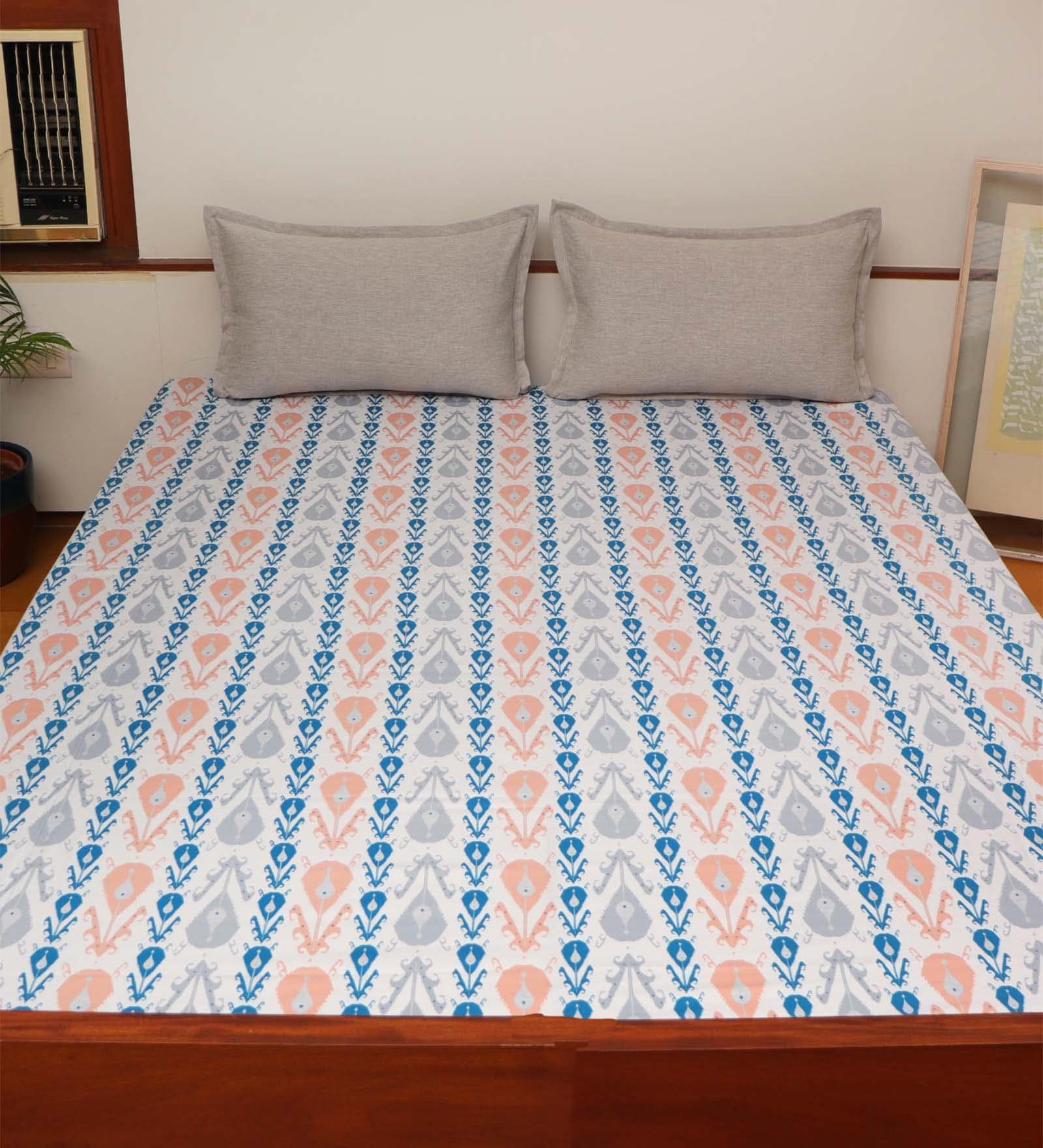 Multicolor Traditional 800 GSM Cotton 3 Pieces Bedding Set