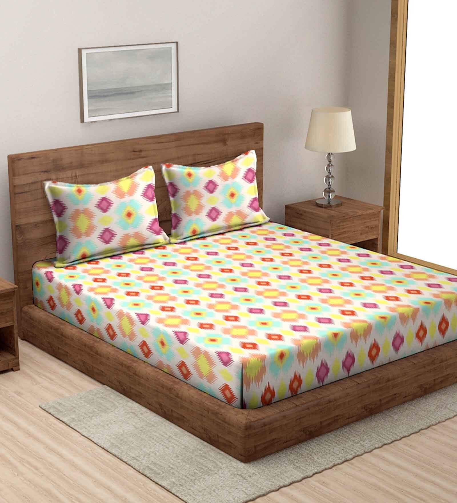 Multicolour Abstract 144 TC Microfiber Double King Sized Bedsheet With 2 Pillow Covers