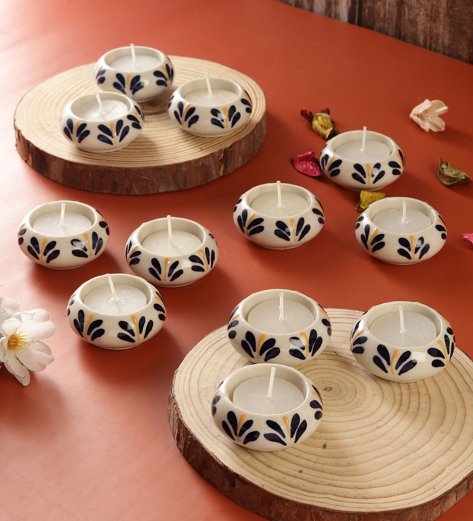 Multicolour
Ceramic (Pack of 12) Tea Light Holders