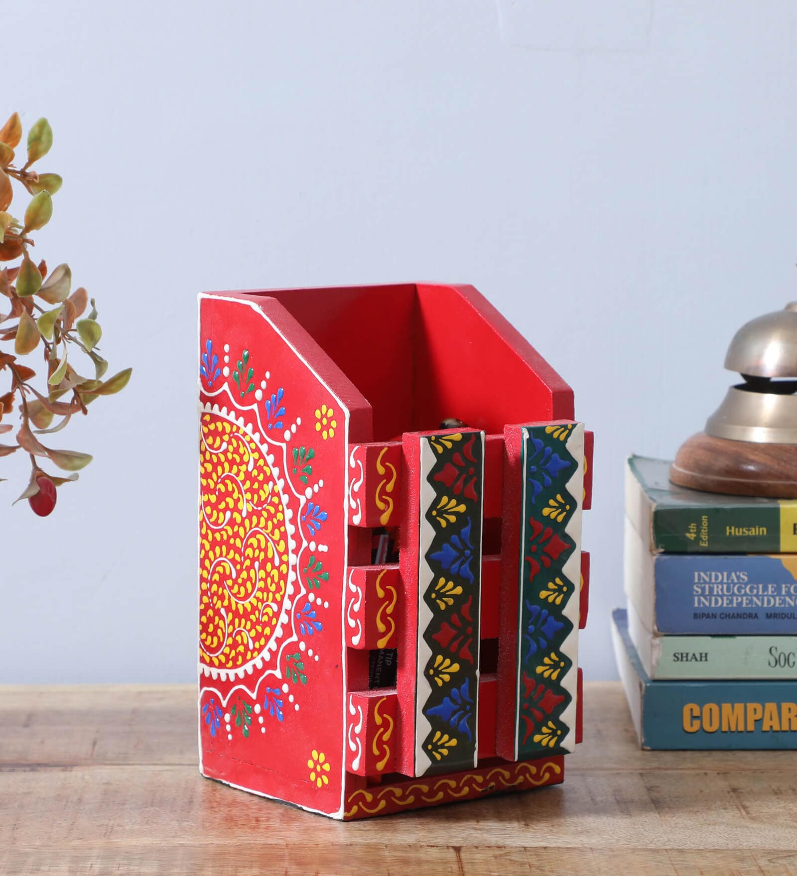 Red & Bue Engineered Wood Pen Stand