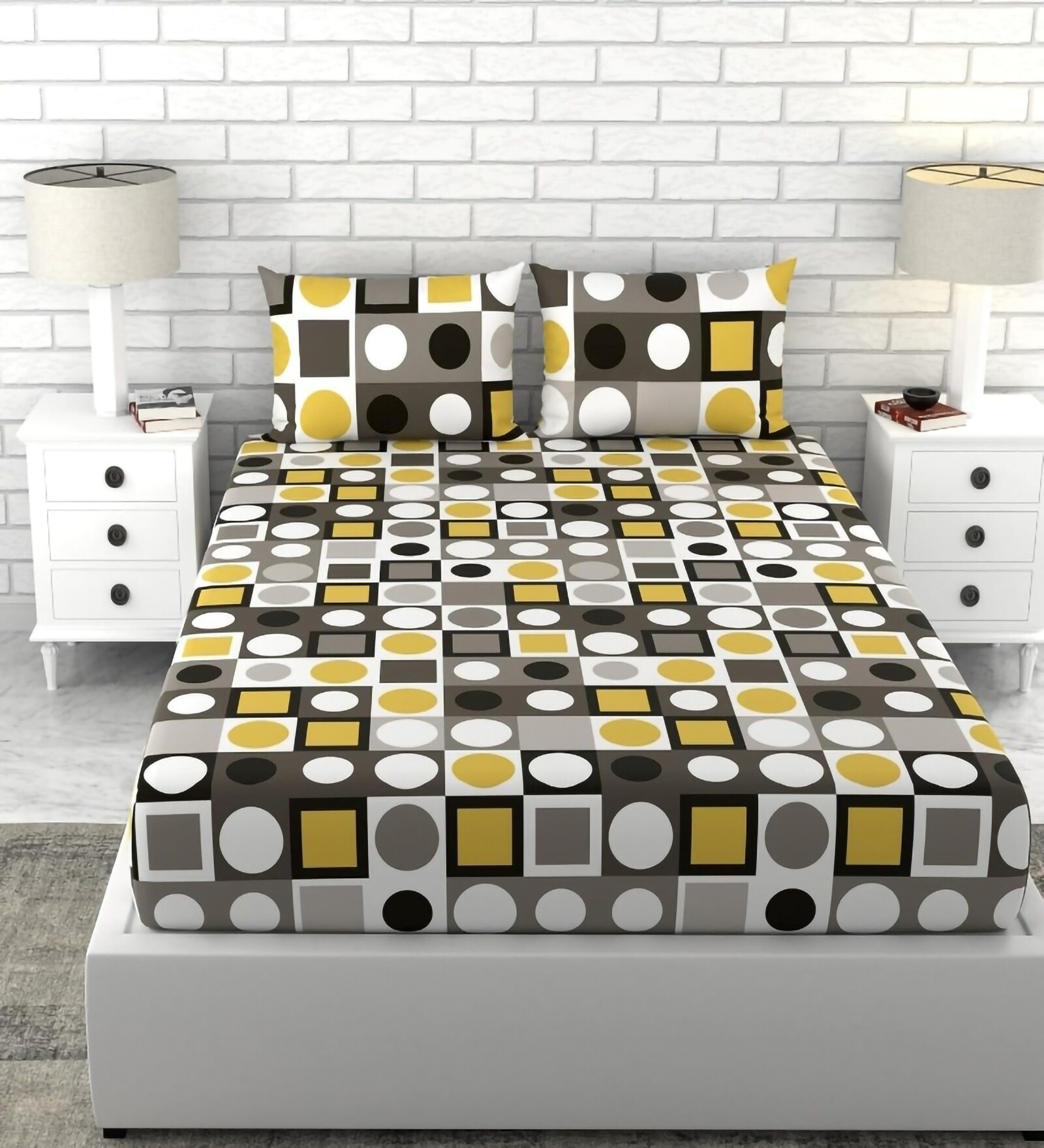 Black Geometric 200 TC Cotton King Size Double Bedsheet with 2 Pillow Covers