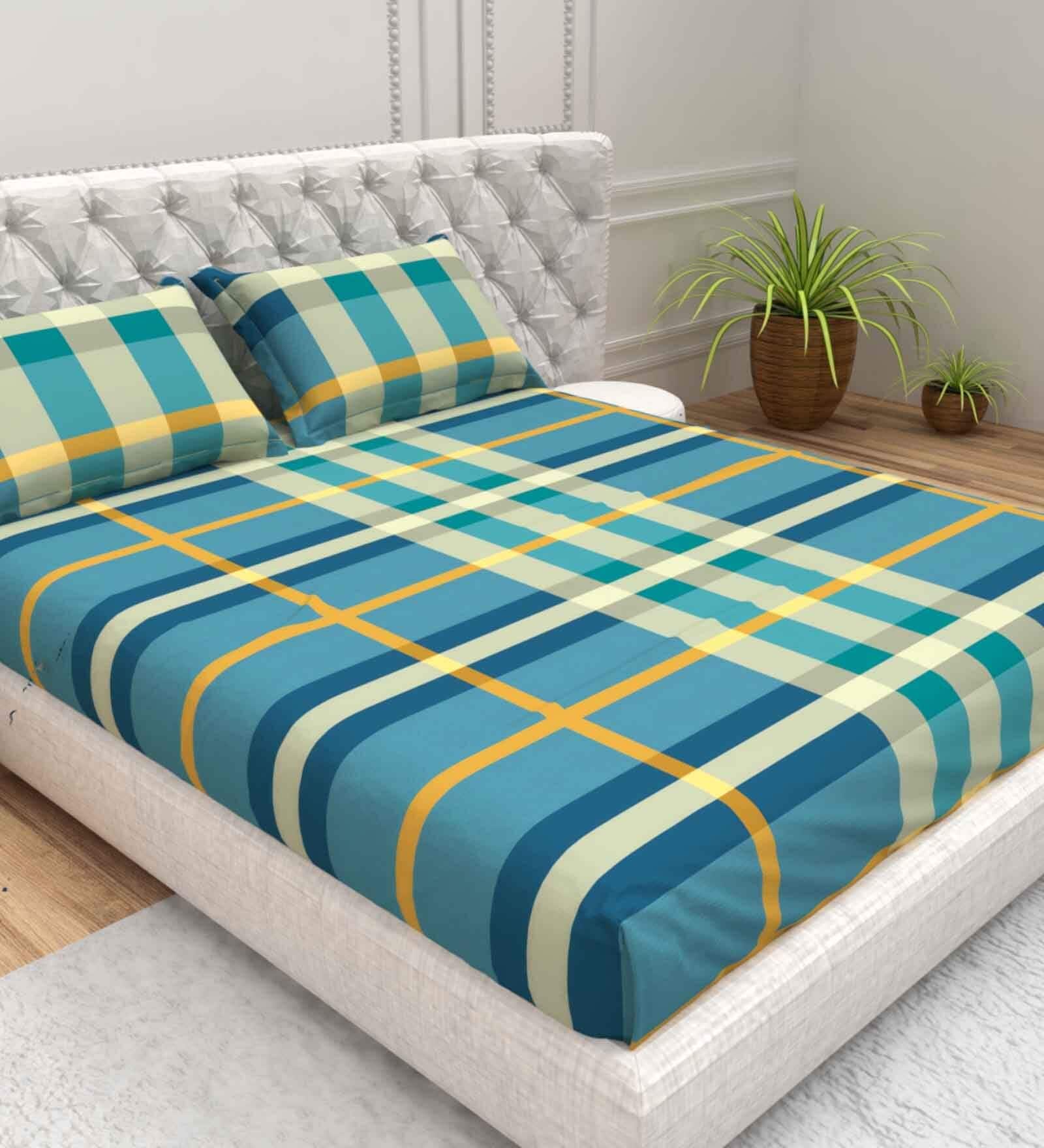 Geometric 210 TC Microfiber 1 Bedsheet,  2 Pillow Covers Cider Queen Collection