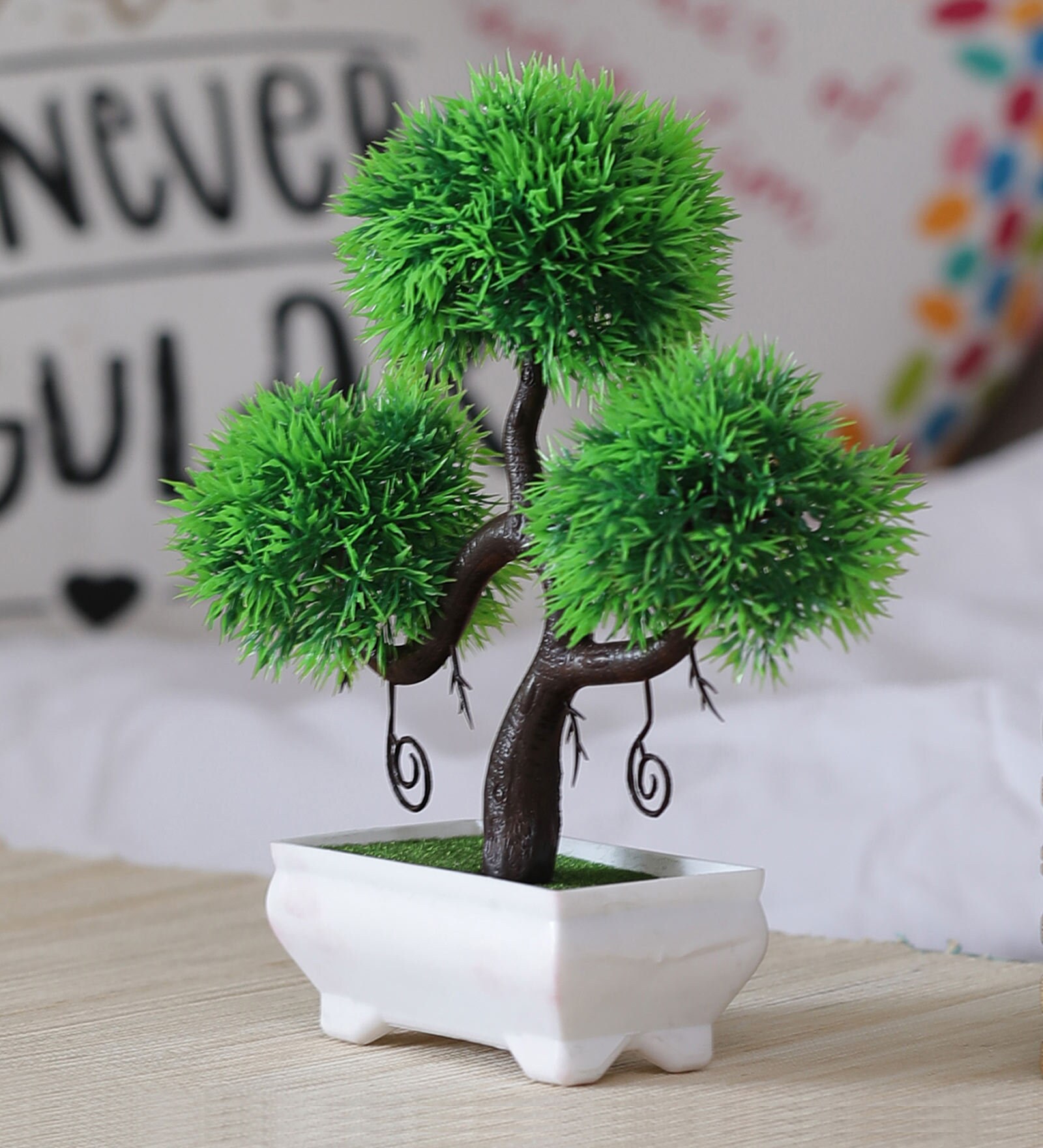 Green Small Thin & Pointy Leaves Plastic Artificial S Shaped Bonsai Tree with Pot